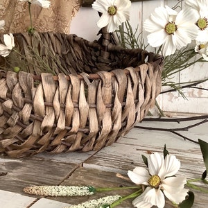 Antique Woven Splint Basket Gathering Flower Market Farmhouse Rustic Garden Primitive French Country Cottage Spring Home Decor AAFA image 9