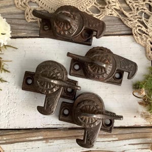 Récupération de matériel de maison de restauration de loquets de serrures de châssis de fenêtre antiques en fonte 4