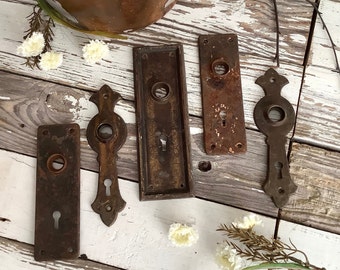 Antique Hardware Door Plate Chippy Rustic Decorative Architectural Salvage Back Plate Victorian House 1800s Modern Farmhouse DIY Craft