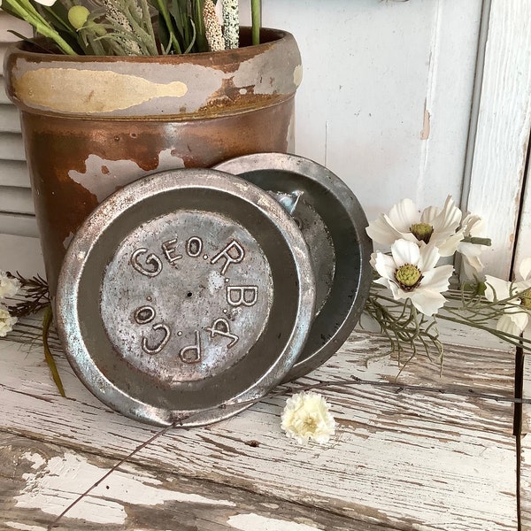 Antique Rare 6" Pie Tin Metal Pie Plate Geo RB&P Co Primitive Kitchen Baking French Country Farmhouse Home Decor Advertising Kitchenalia