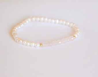 Pearl and rose quartz bracelet