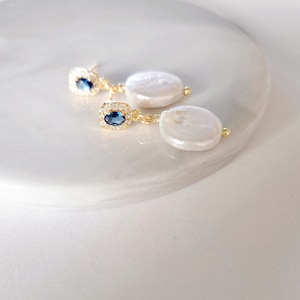 Perlenohrringe mit dunkelblauem Zirkonia Ohrstecker 18K goldfilled