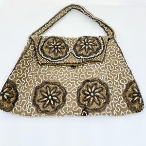 Vintage 1920s French art deco micro beaded bag. One for the collectors. Exceptional condition. Silk lined. Flapper purse, 20s purse.
