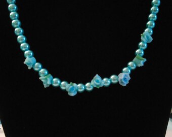 Blue rose pearl necklace