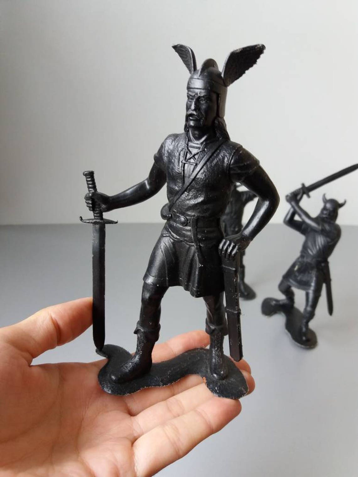 Set of 3 Vikings Vintage Plastic Toy Soldiers Medieval Vikings Etsy