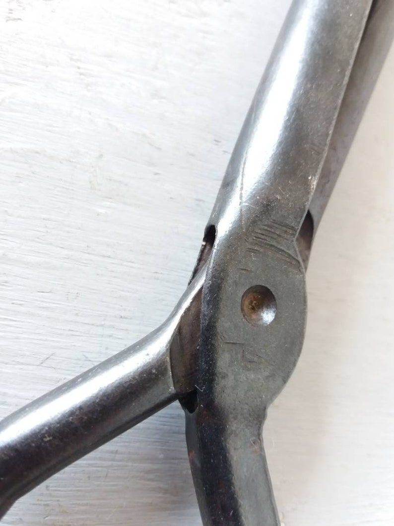 Antique Curling Irons Vintage Curling Iron Mustache Tweezers Etsy