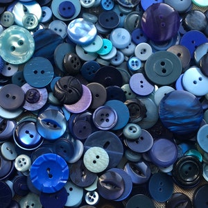 Job Lot 100 Blue Buttons