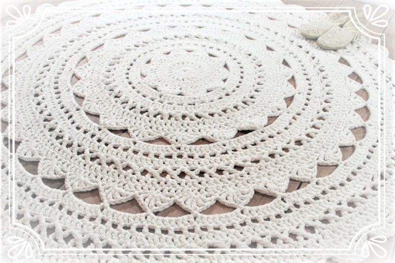 Carpet MINOUX 150 cm in white image 1