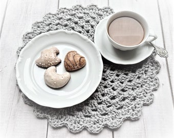 Placemat - round - LISIENNE- in grey from 100% BW