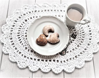 Placemat - oval - GUINEVERE - in white, 100% cotton