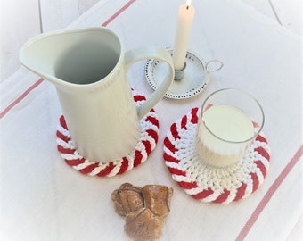 Coaster set of 2 - round - CANDY CANE - in red/white - FARMHOUSE made of 100% cotton