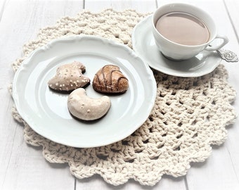 Placemat - round - LISIENNE- in natural from 100% BW