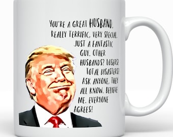 Taza de Trump para esposo - Taza de café de regalo de esposa - Divertida sátira política para Navidad o regalo de cumpleaños