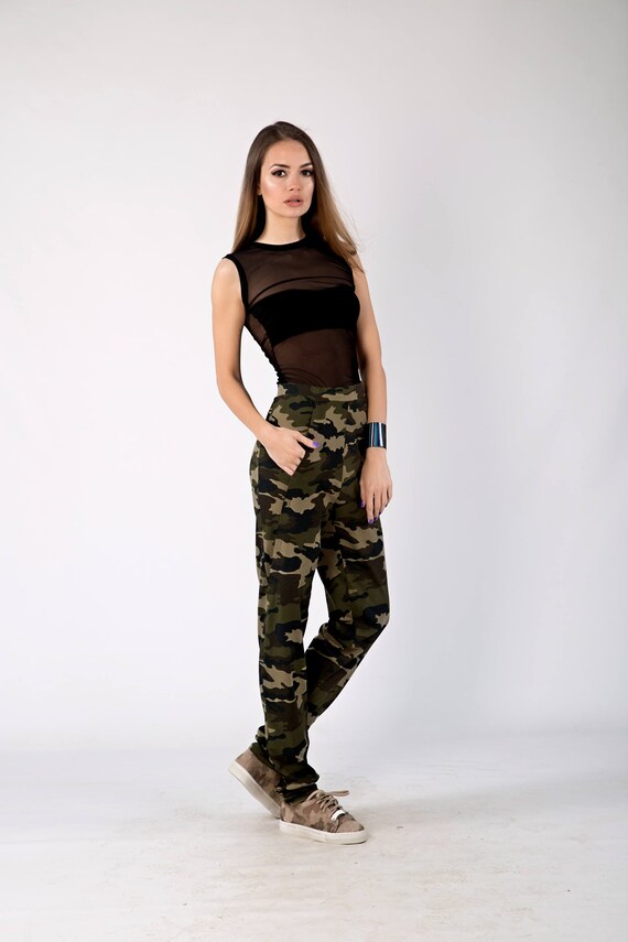 loose army pants