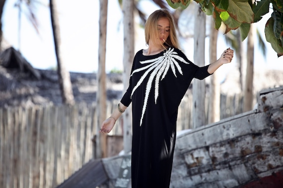 black maxi dress for wedding guest