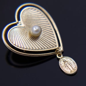 Gold Tone Faux Pearl Heart Pin with Virgin Mary Medal