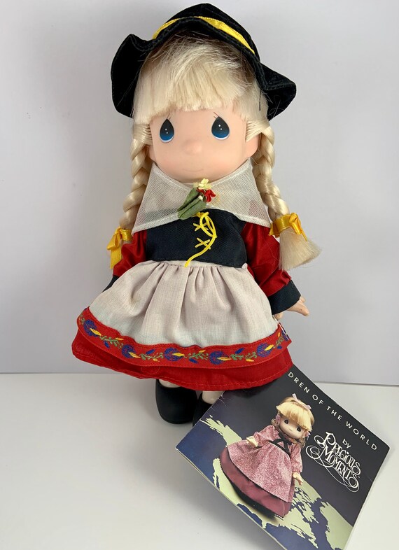 precious moments children of the world dolls