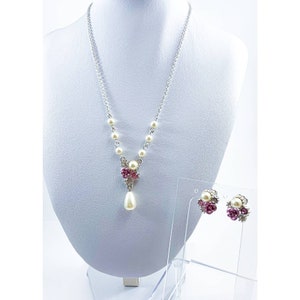 Avon (SAC) Faux Pearl and Mauve Rose Necklace & Earrings Set - Romantic Expression