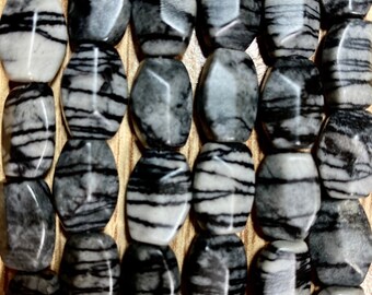 Black Silk Jasper, Natural Gemstones. 10x14mm Faceted Ovals