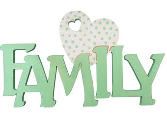 Wooden writing FAMILY with Heart cm L 30 x 18 h thickness 8 mm (Water green with polka dot heart)