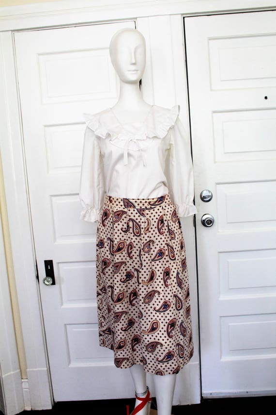 Vintage white paisley peasant skirt - image 1