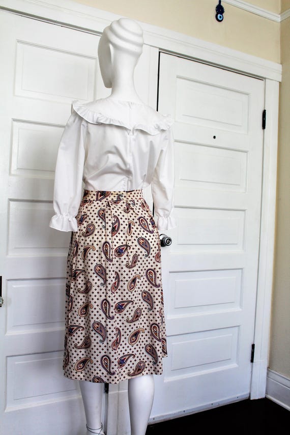 Vintage white paisley peasant skirt - image 4