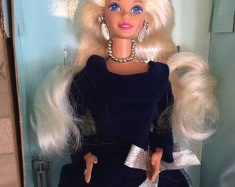 avon winter velvet barbie 1995 value