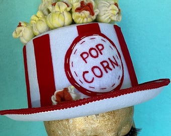 Popcorn felt top hat