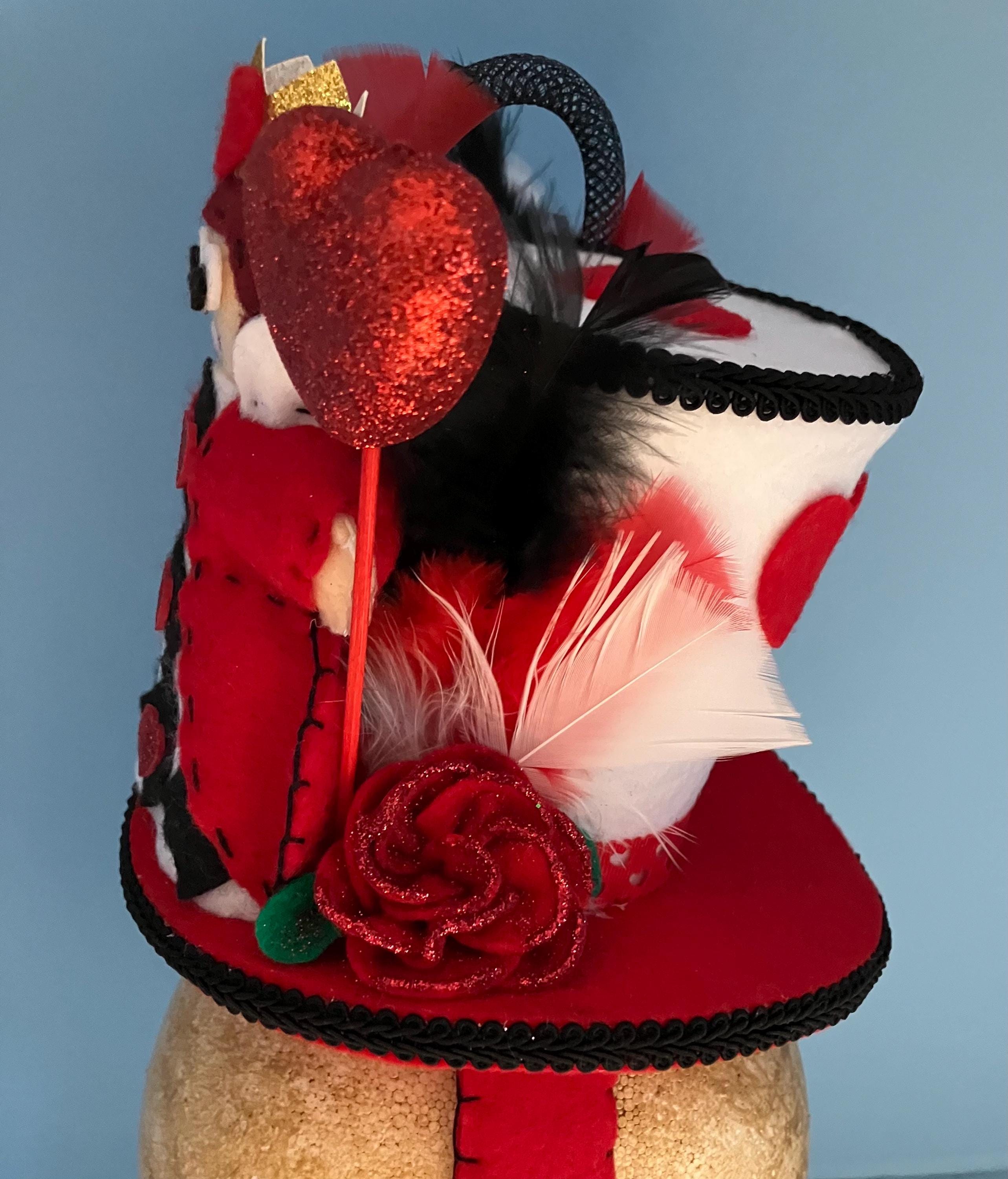 ❤️?? Decorative Queen of Hearts Feather Fascinator Hat with Red/White Accents Alice in Wonderland Mini Top Hat, Black Fabric, Alice  main image 2