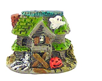 Dollhouse Miniature Halloween Decor, Haunted House. 1:12 Scale