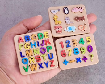 Casa de muñecas en miniatura. Elección de rompecabezas para niños, alfabeto, números o animales. 1:12.