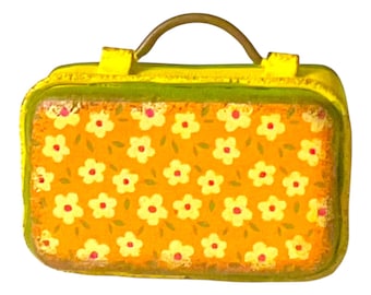 Dollhouse Miniature Metal Floral Suitcase. 1:12 Scale