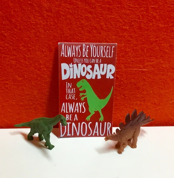 dinosaur dollhouse