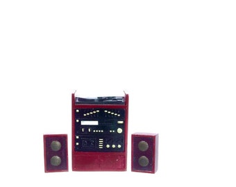 Consola estéreo en miniatura para casa de muñecas con altavoces. Escala 1:12.