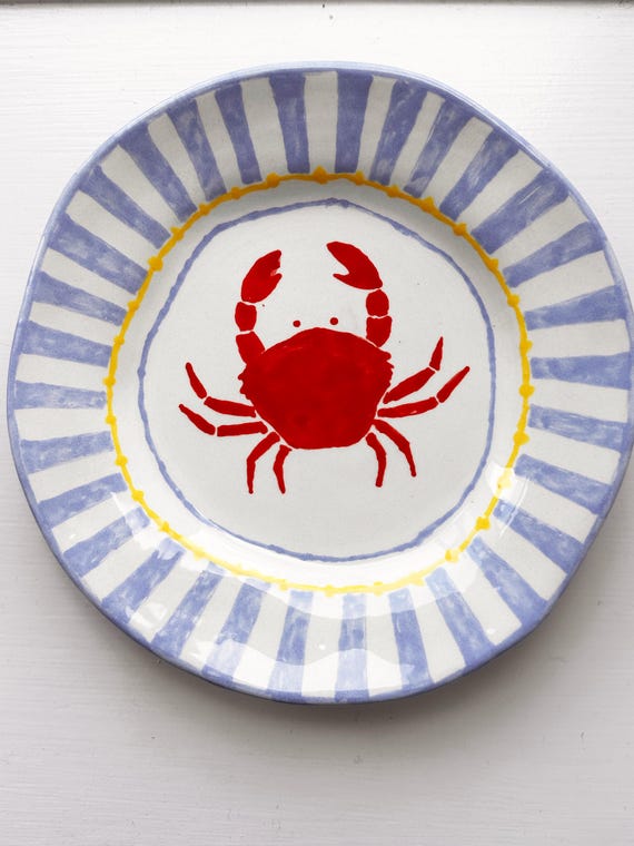 Hand-painted Crab Plate: Coastal Ceramic Dish - Nautical Kitchen