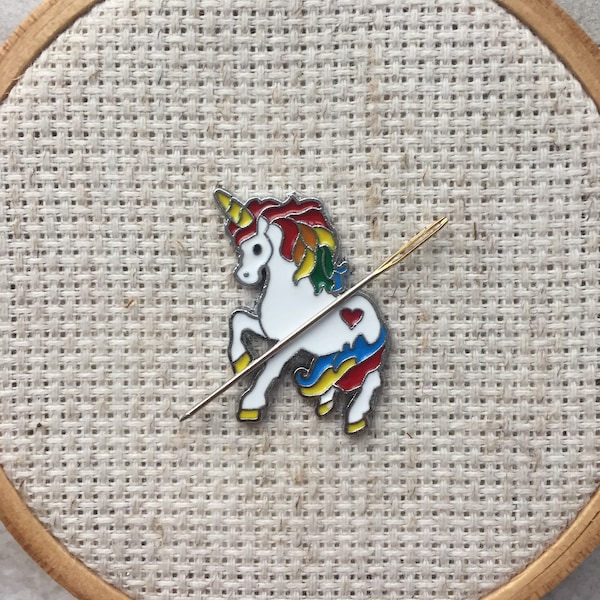 Unicorn Needle Minder - Rainbow Unicorn Cross Stitch Magnet - Schattige Needle Minder - Rainbow Cross Stitch Magnet - Moderne kruissteek