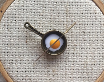 Fried Egg Needle Minder - Food Needle Minder - Fried Egg Cross Stitch Magnet - Modern Cross Stitch -Modern Embroidery - Funny Needle Minder