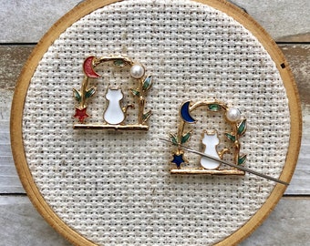 Moon Cat Needle Minder - Cat Magnet - Cat Embroidery - Kitty Needle Minder - Moon Needle Minder - Modern Embroidery -Cat Cross Stitch Modern