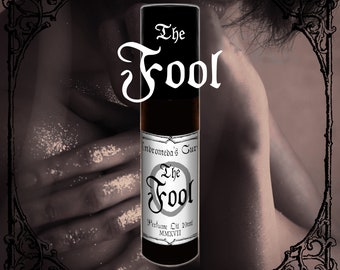 The Fool - Powder, Vanilla, Light Florals - Rollerball Perfume Oil - Vegan & Cruelty Free - Major Arcana Collection