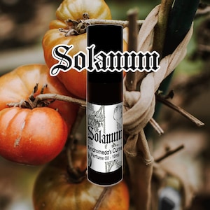 Solanum - Tomato Leaf, Wild Mint, Blackberries - Rollerball Perfume Oil - Vegan & Cruelty Free