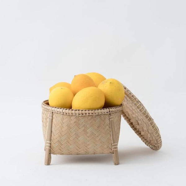 Cesta de almacenamiento de bambú pequeña, cesta tejida con tapa, decoración natural del hogar, cesta de frutas lidded, cesta de mimbre, regalo de boda para el hogar, lavandería