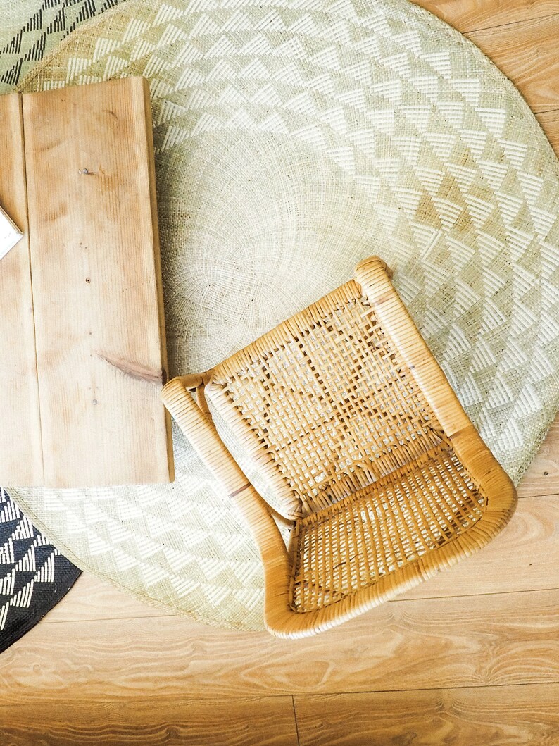 Round Seagrass Woven Rug Geometric Rug Modern Home Decor Etsy