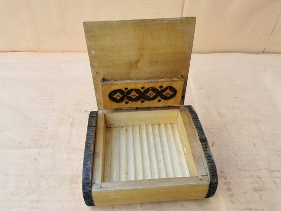 Old vintage wooden hand made cigrette case box sn… - image 4