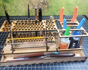 Pinsel & Werkzeugstation