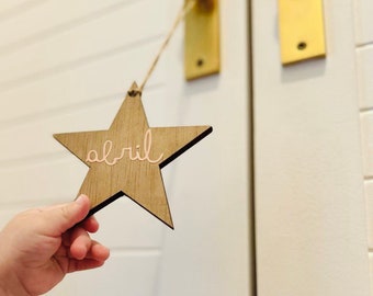 WOODEN STAR hanger 10cm PERSONALIZED gift detail decoration children's room brothers signage closet door hang