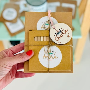 PACK cumpleaños LIBRETA caja lápices y LLAVERO personalizado