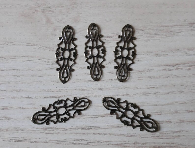 Engraving filigree bronze