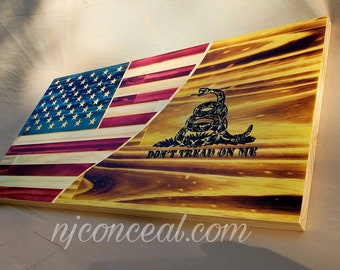 US / Gadsden split rustic wood flag