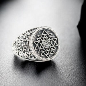 Anel Mandala Sagrada em Prata de Lei 925, Joia Sri Yantra