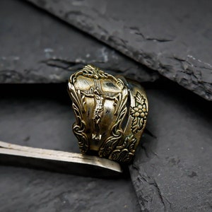 Jesus Crucifix Ring, Jesus on Cross Men&#39;s Rings, Jesus Signet Ring Christian Catholic Mens Jewelry Gift For Men&#39;s Brass Jewelry